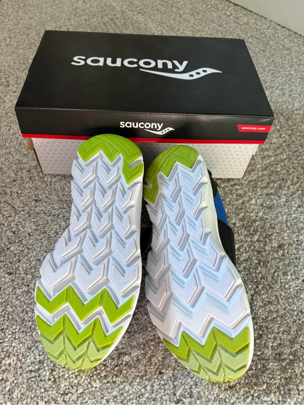 New Saucony Kids Breeze Sport JR sneakers Hook-Loop Slip-On little boy sz 1